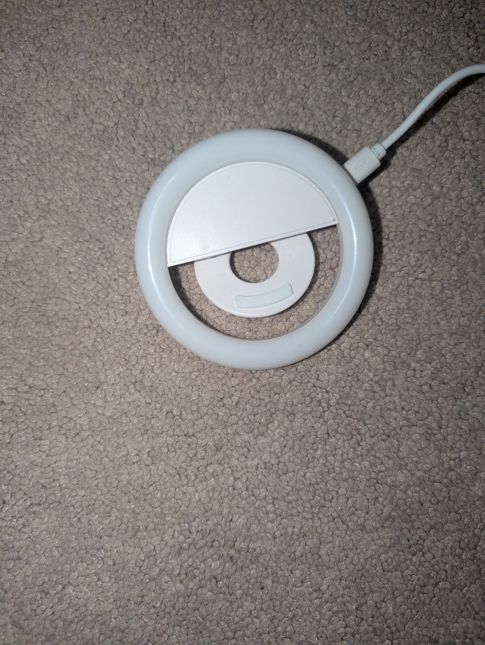 White Universal Clip-On Selfie Ring Light - Compact LED Phone Accessory